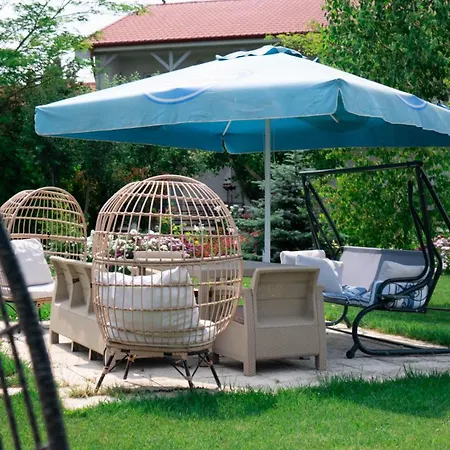 Anghelos فندق 4*